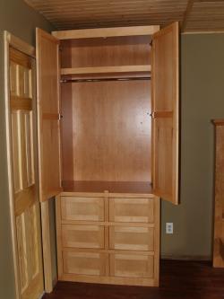 Maple Wardrode Open
