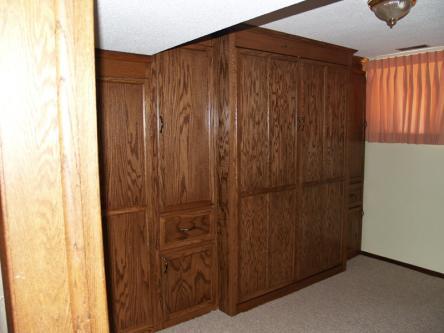 Oak Full Sized Murphy Bed Closed
